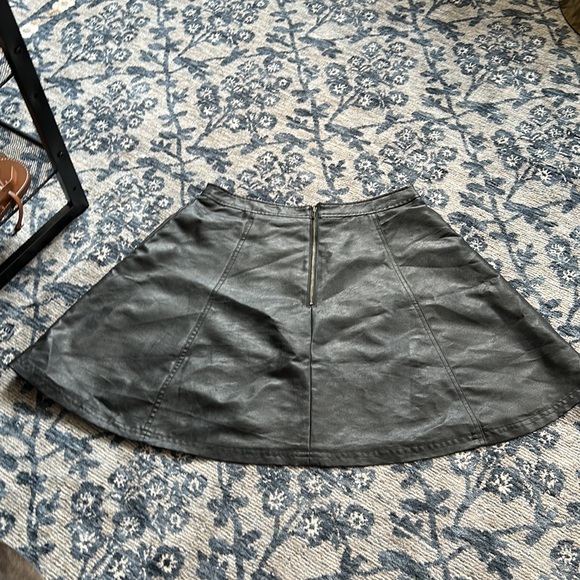 Halogen Black Faux Leather Skater Skirt - Picture 2 of 2